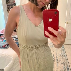 Lauren Conrad green maxi dress Size Medium